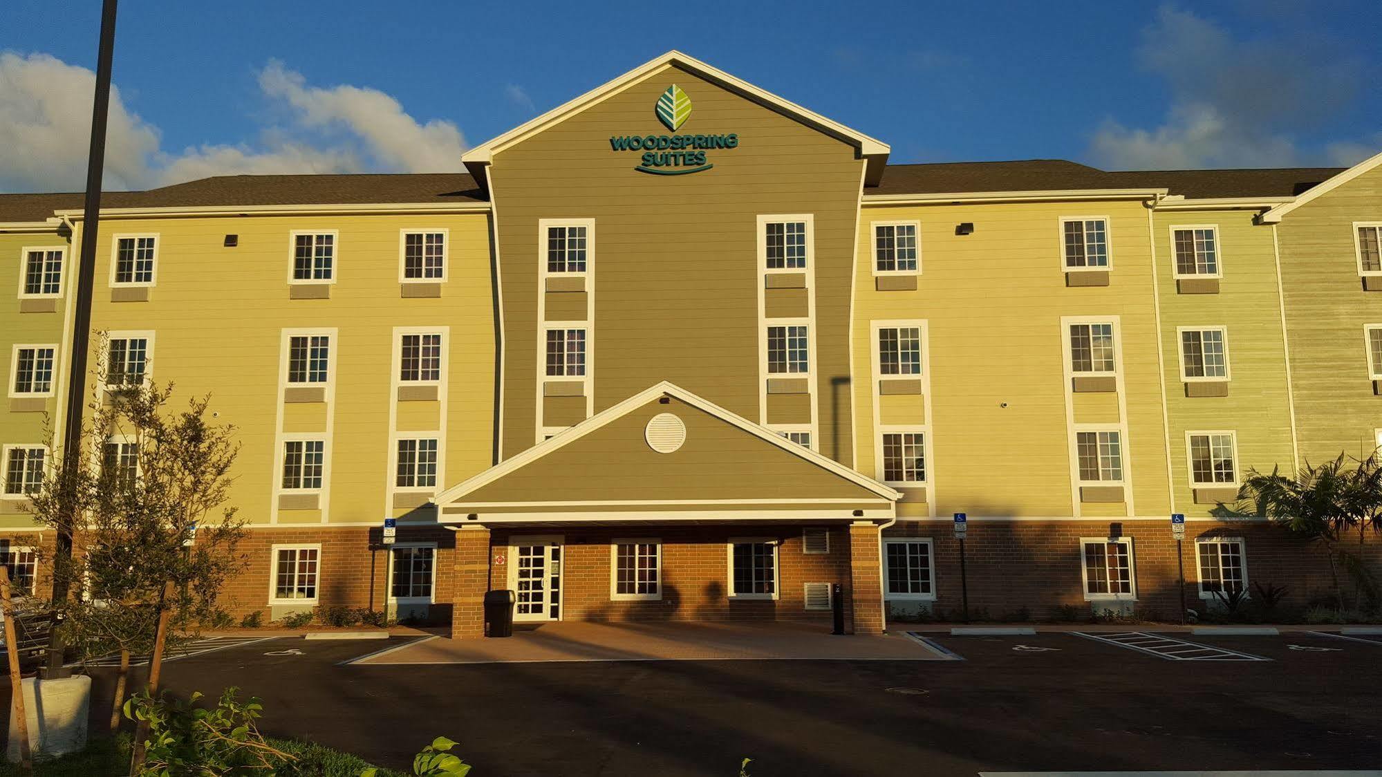 Woodspring Suites Lake Worth Lake Worth Beach Exteriör bild